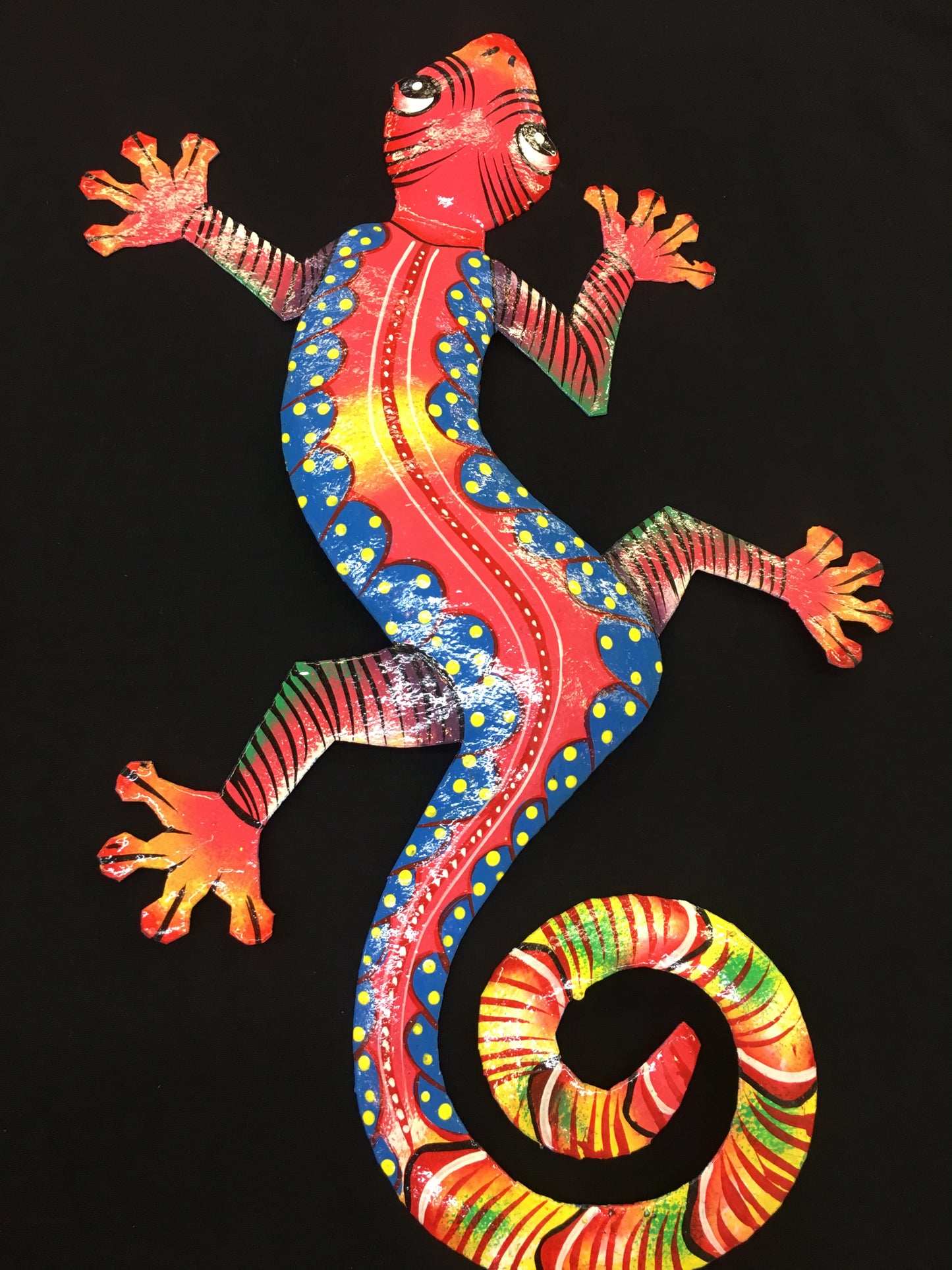 Painted Metal Gecko Wall Hanging