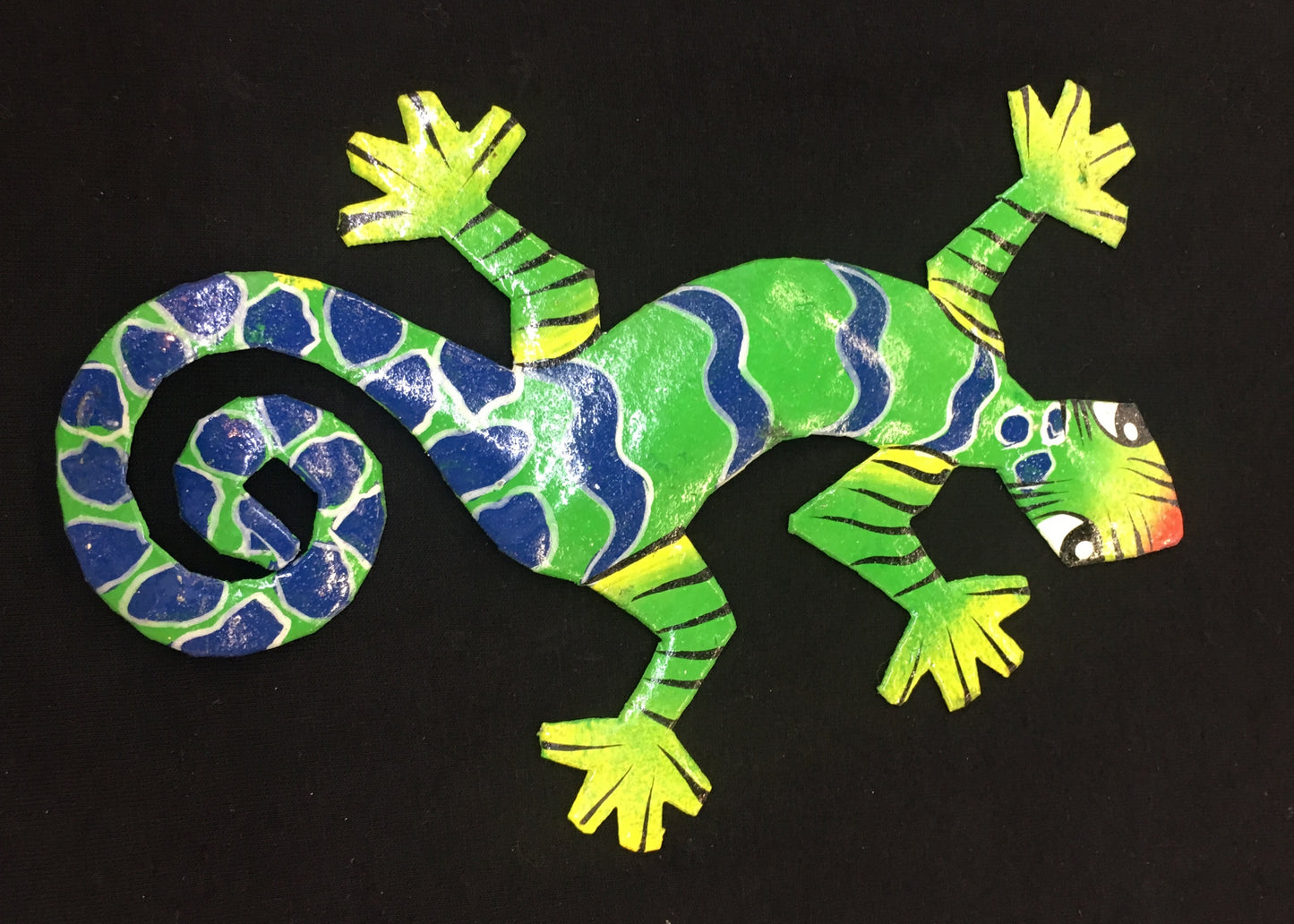 Painted Metal Gecko Wall Hanging