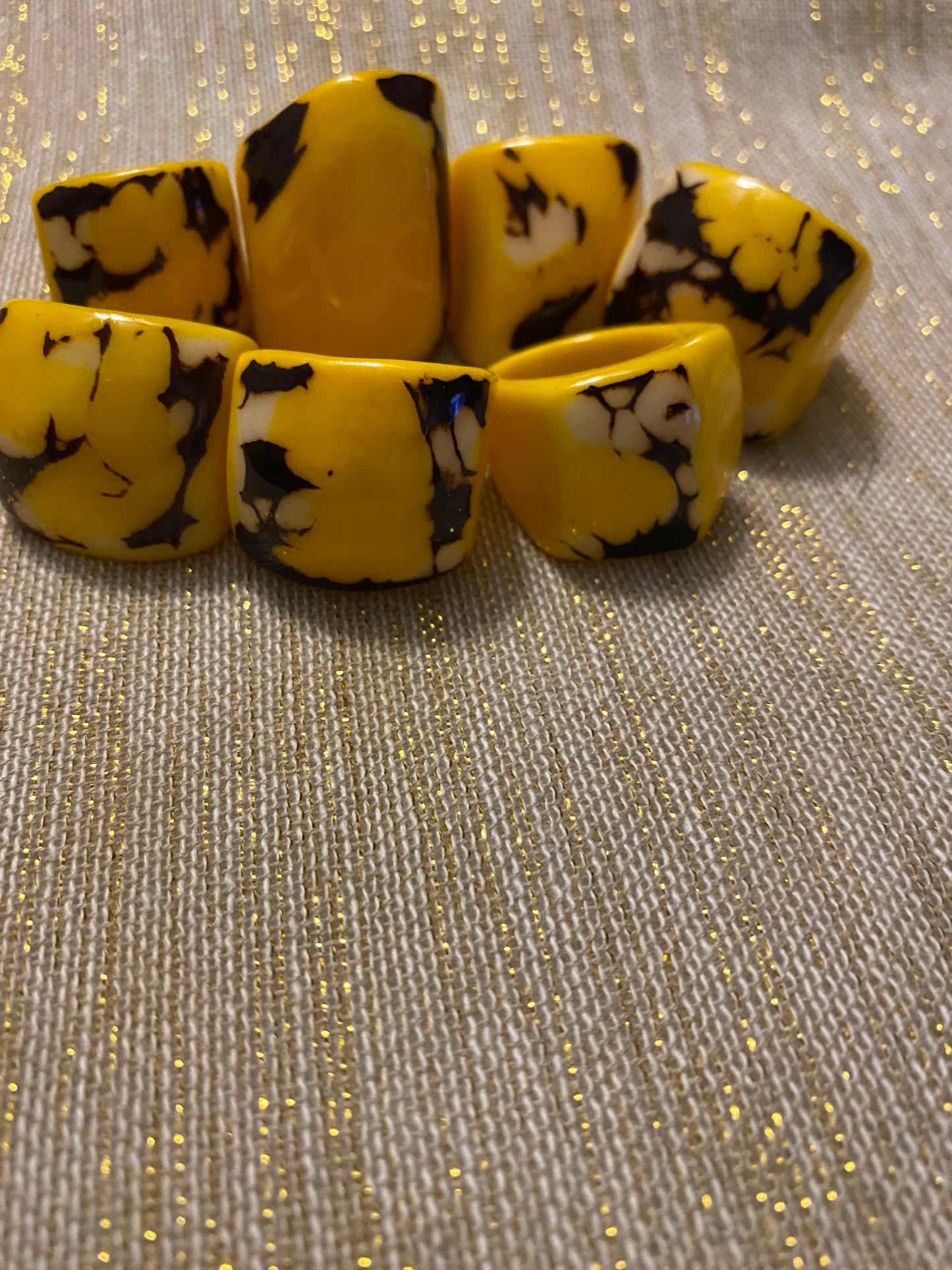 Tagua ring yellow
