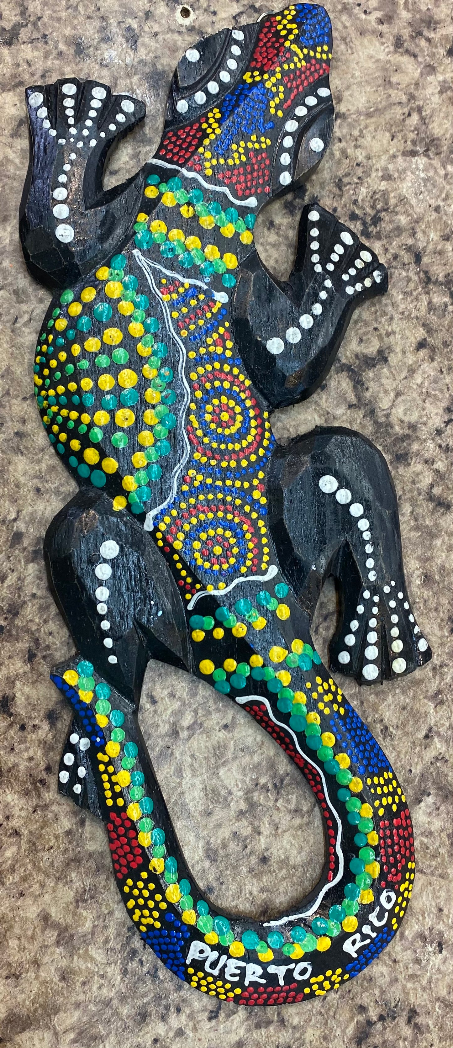 Wooden geckos